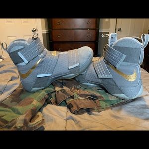 Nike LeBron Soldiers Wolf Grey colorway